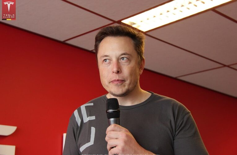 Elon Musk letos přišel o více než 380 milionů dolarů, denně