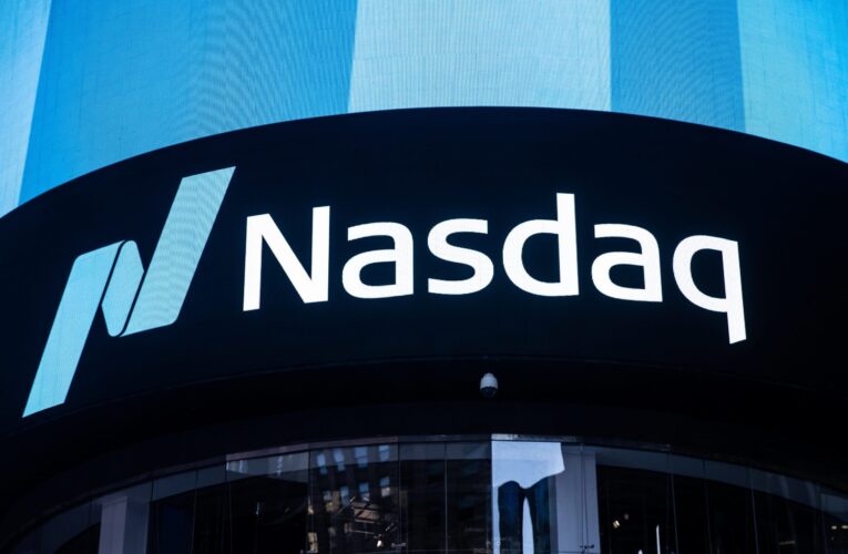 Nasdaq posiluje o 5,9 % po silných výsledcích za druhé čtvrtletí